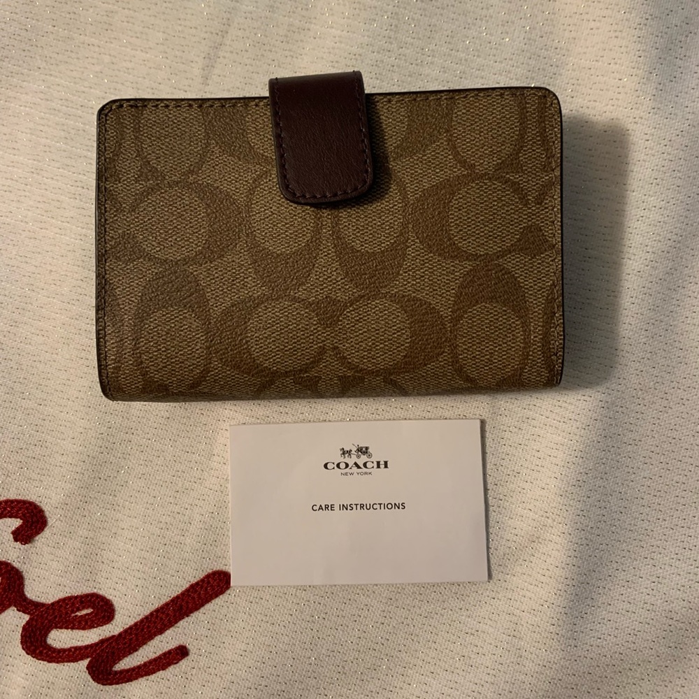 BNWT Coach Wallet Vintage and Rare